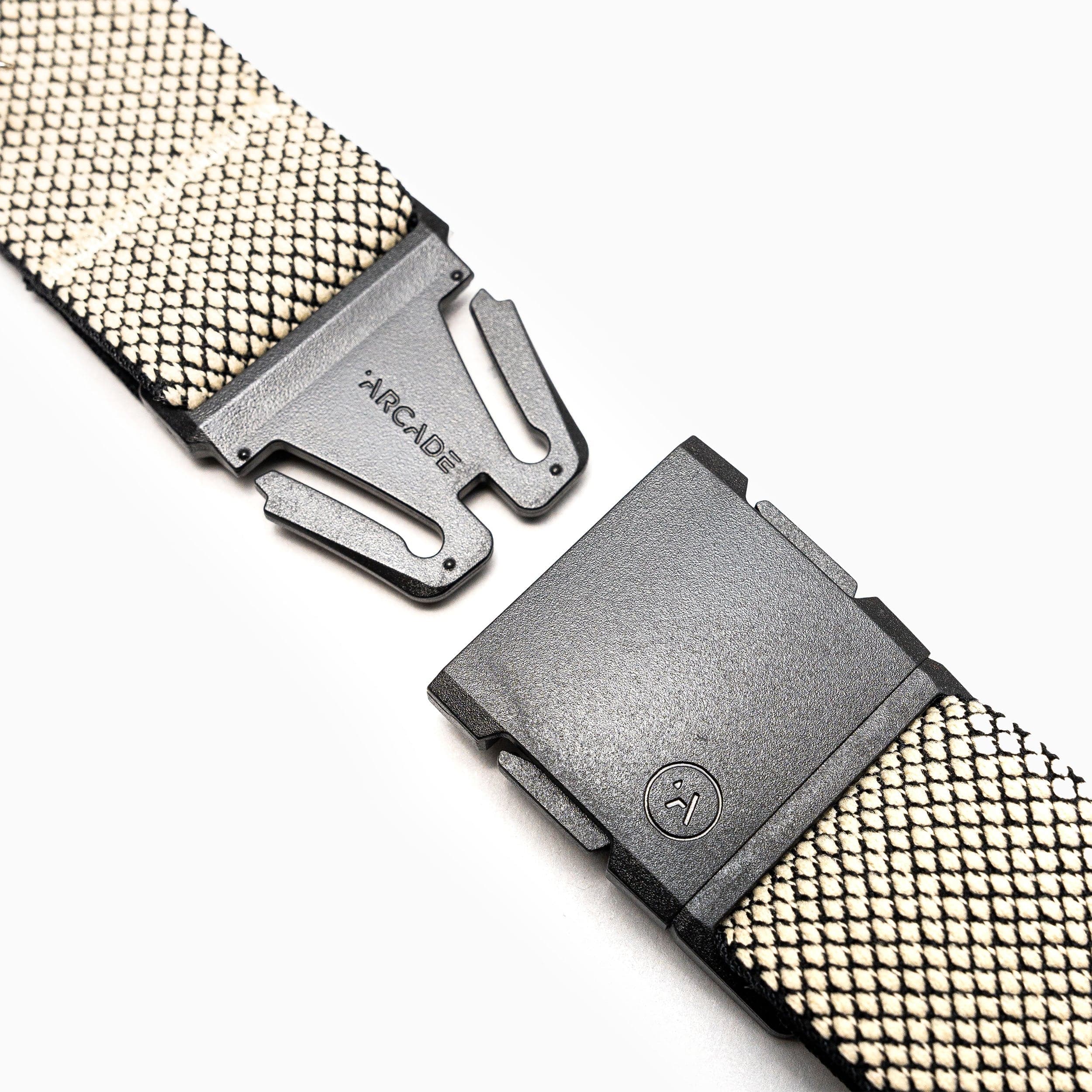 Carry - Image 3