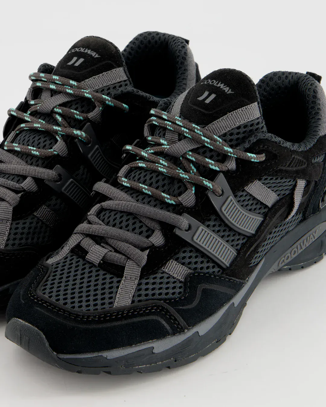 2003 Blk - Image 4