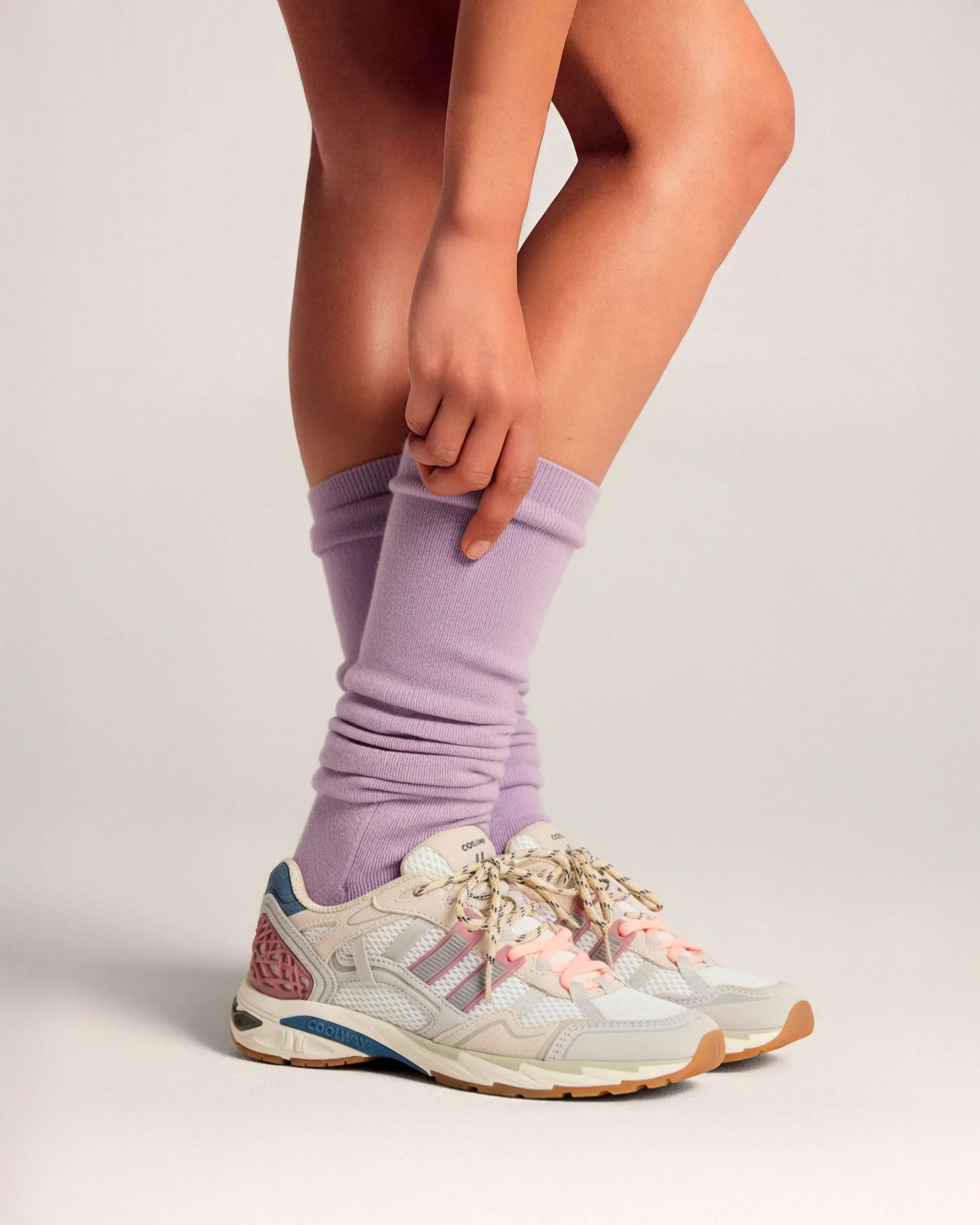 2003 Wht Woman - Image 3