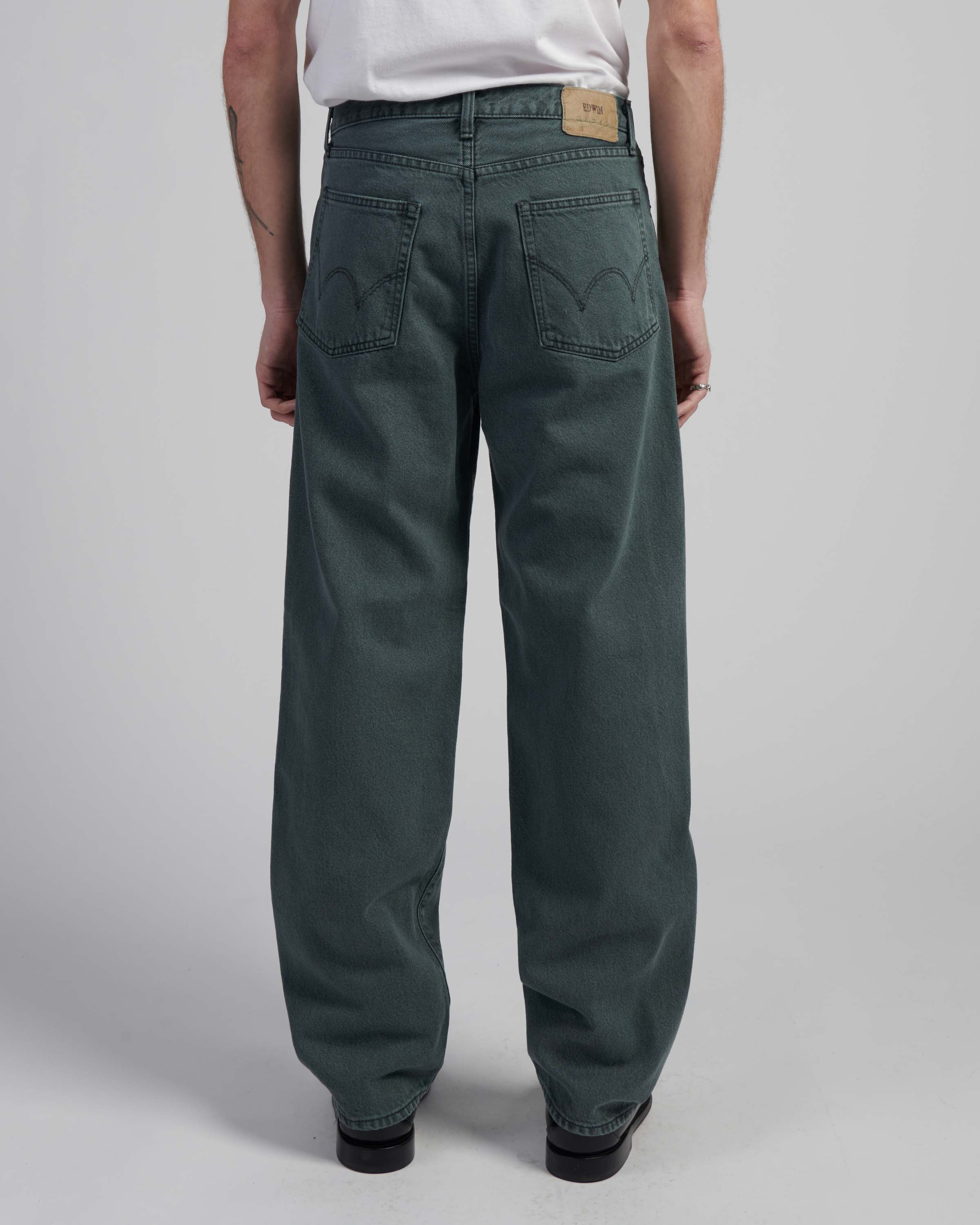 Loose Fit - Image 3