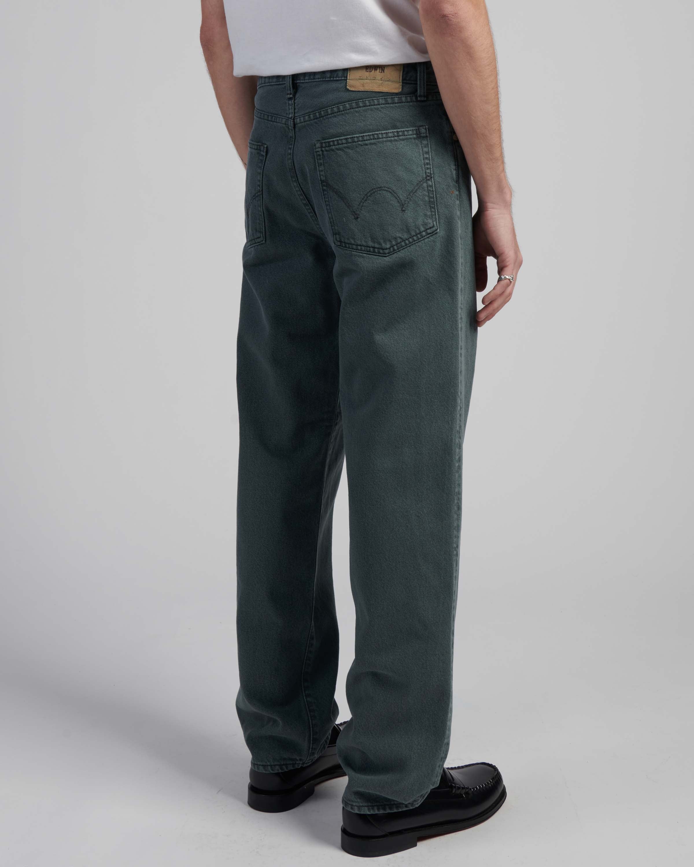 Loose Fit - Image 4