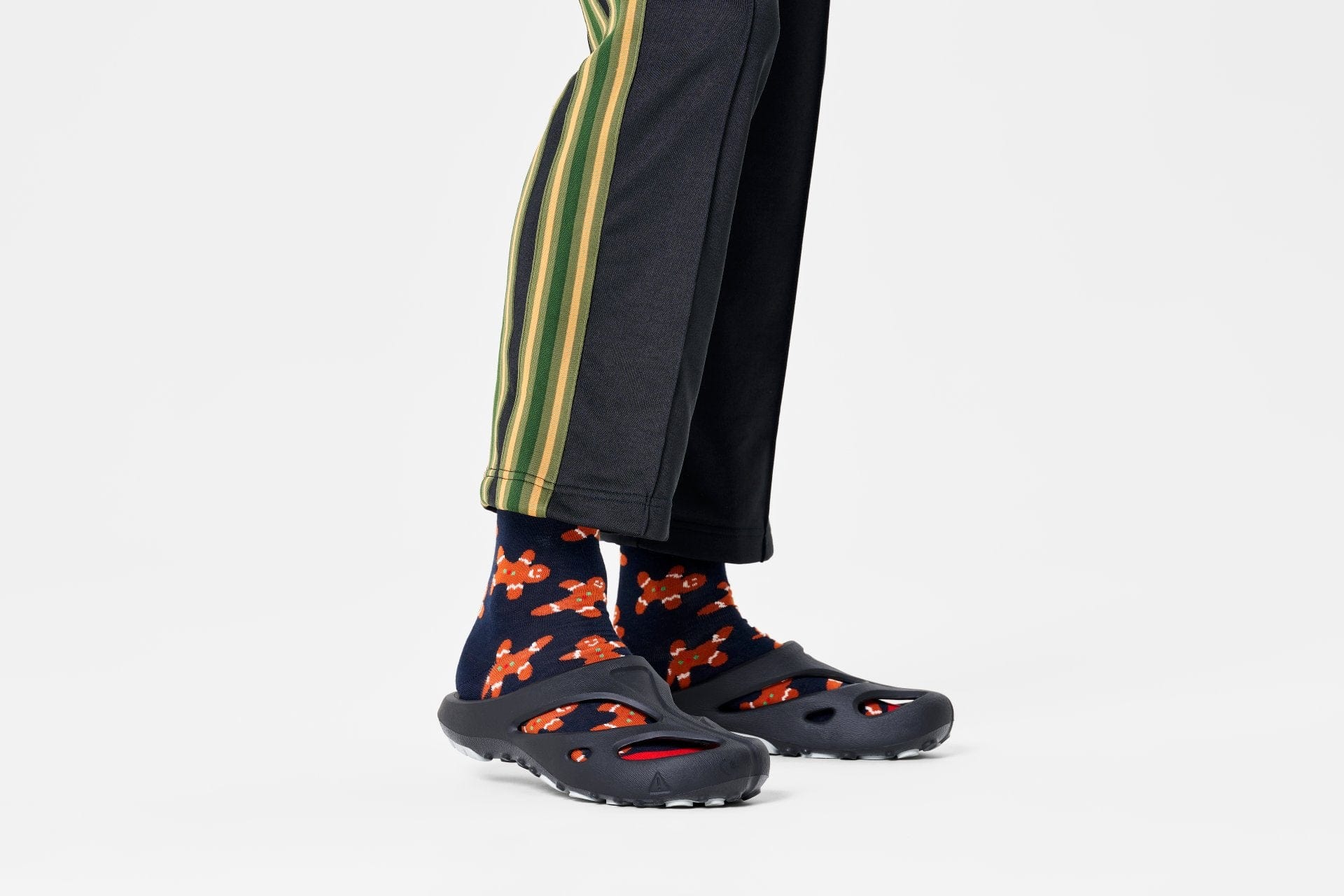 GINGERBREAD M SOCK - Image 5