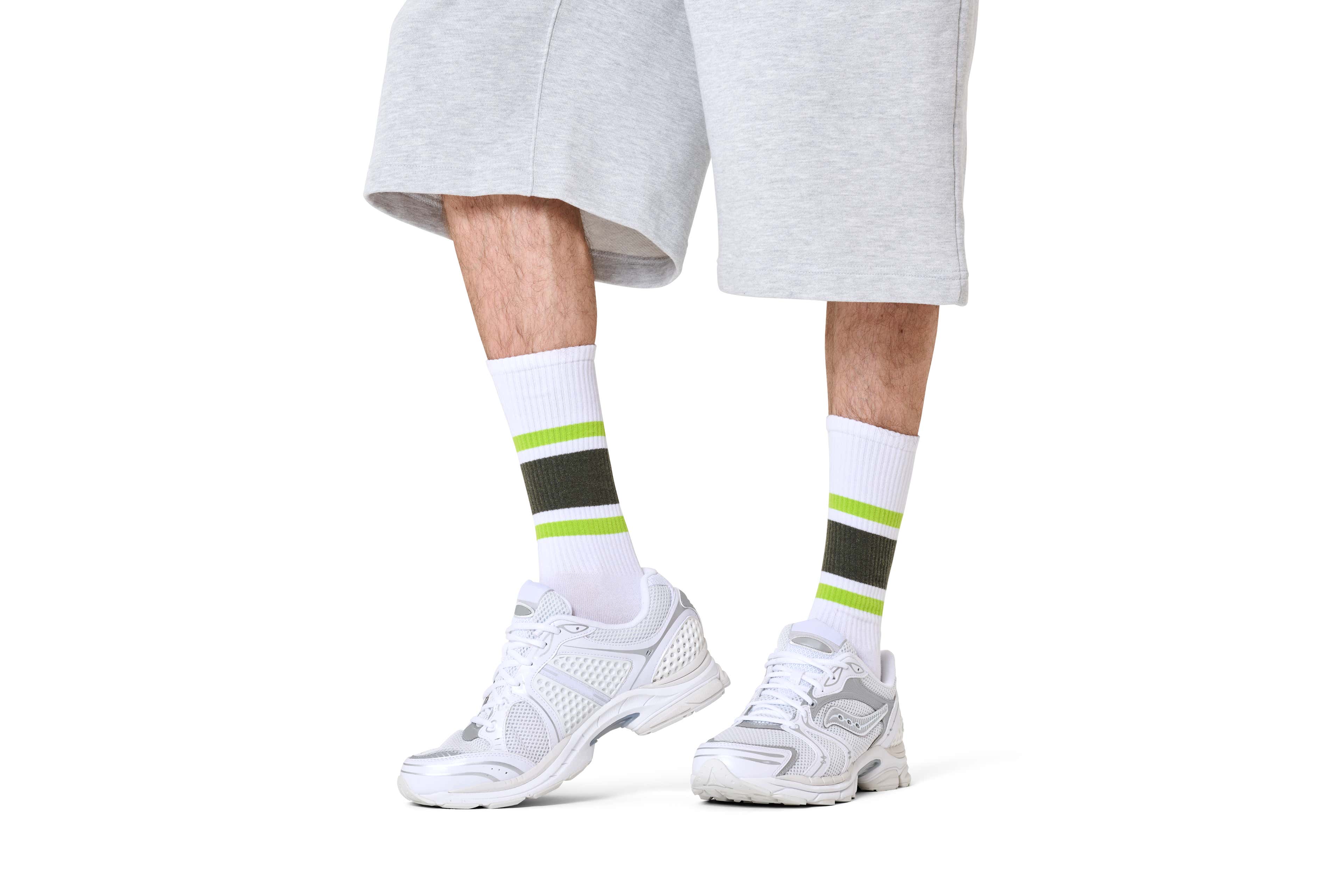 Simple Stripe Sneaker Sock - Image 2
