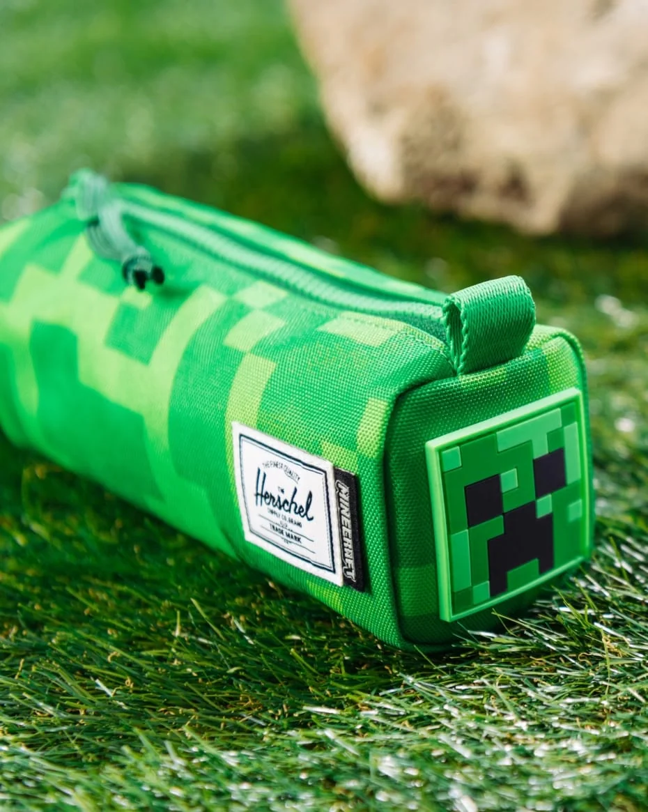 Minecraft Settlement Pencil Case Little Herschel - Image 3