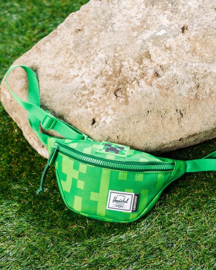 Minecraft Herschel Heritage Hip Pack Little Hersch - Image 2