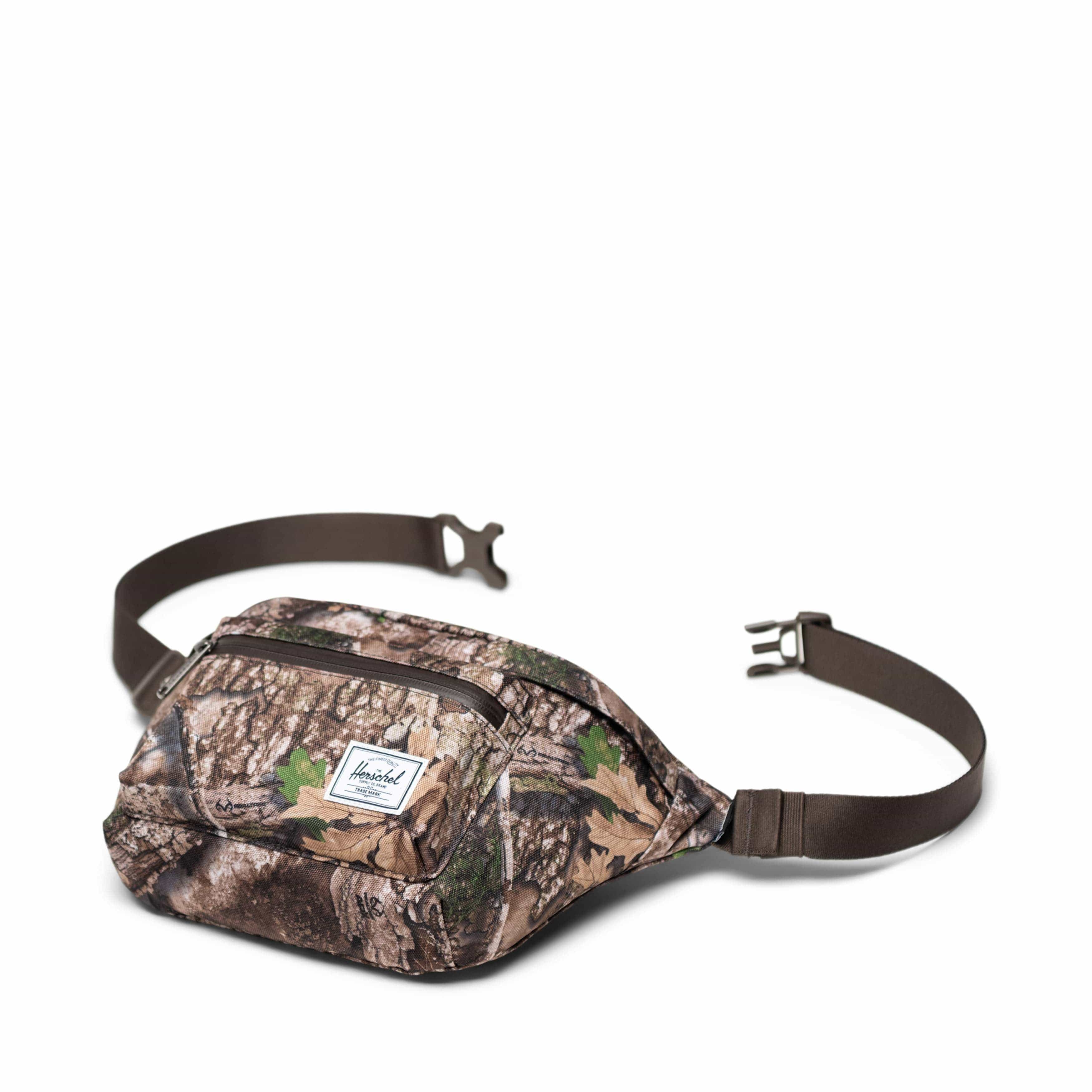 Realtree Pop Quiz Hip Pack - Image 3