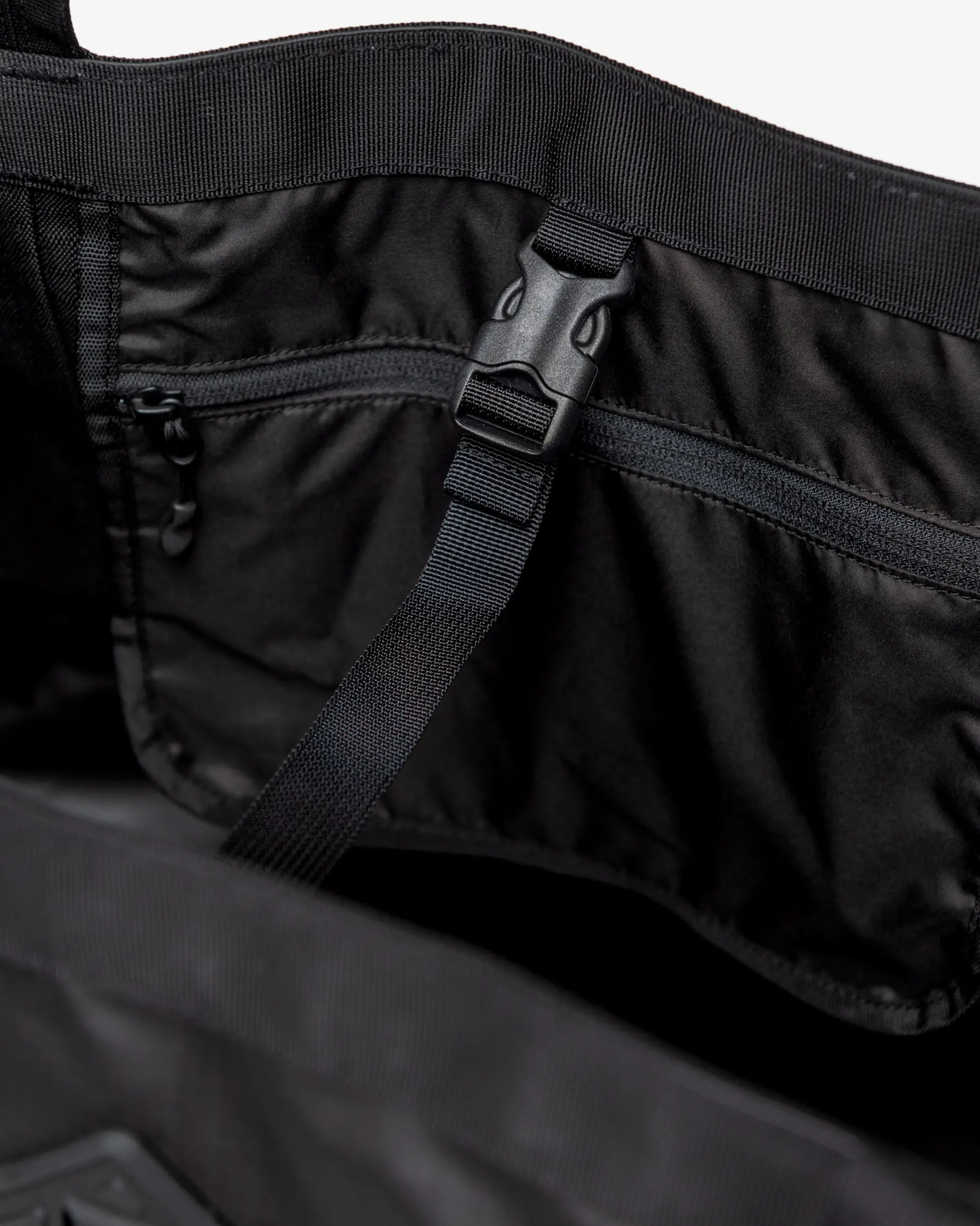 All Season Gear Tote 63 L - Image 8
