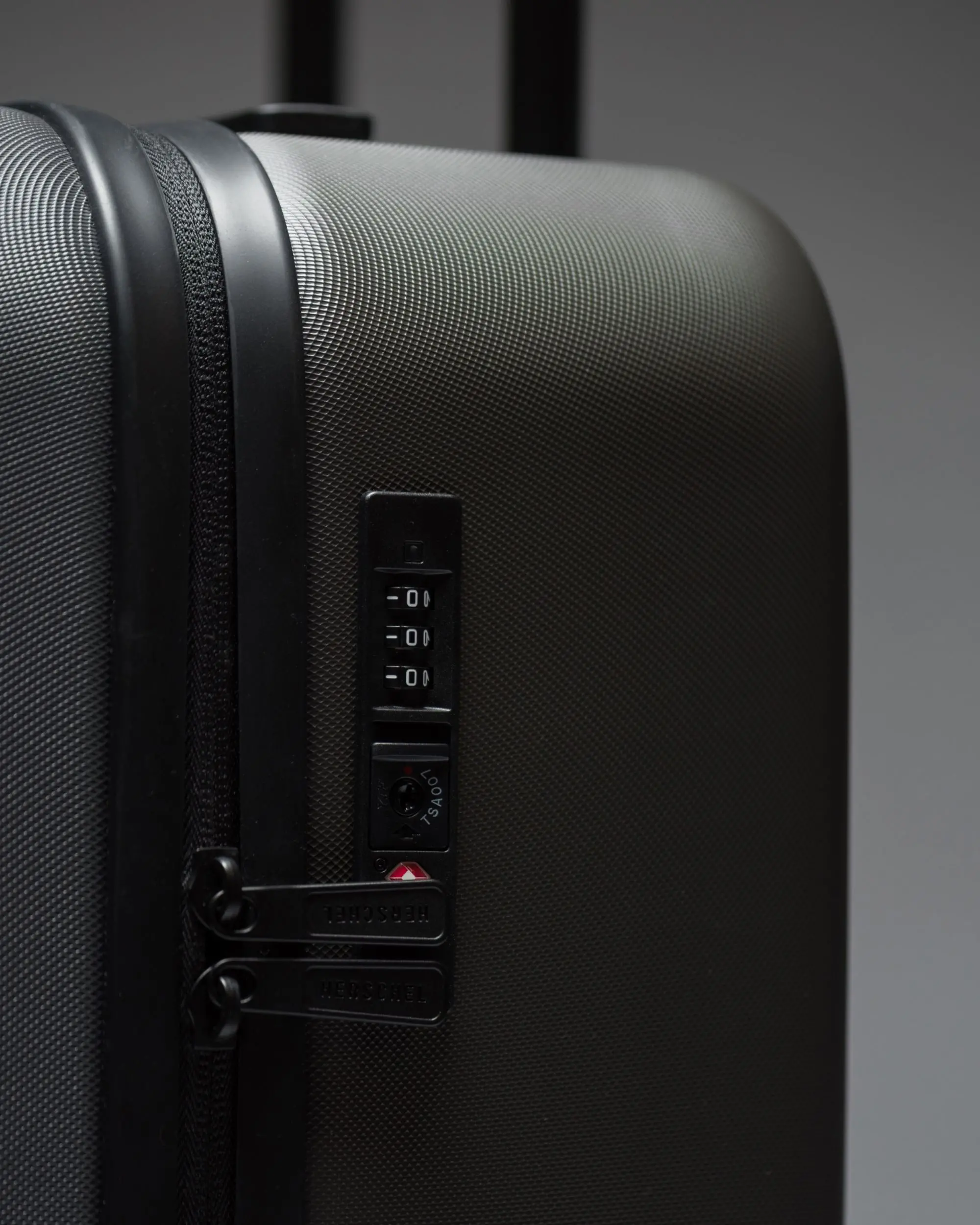 Herschel Heritage Hardshell Medium Luggage - Image 7