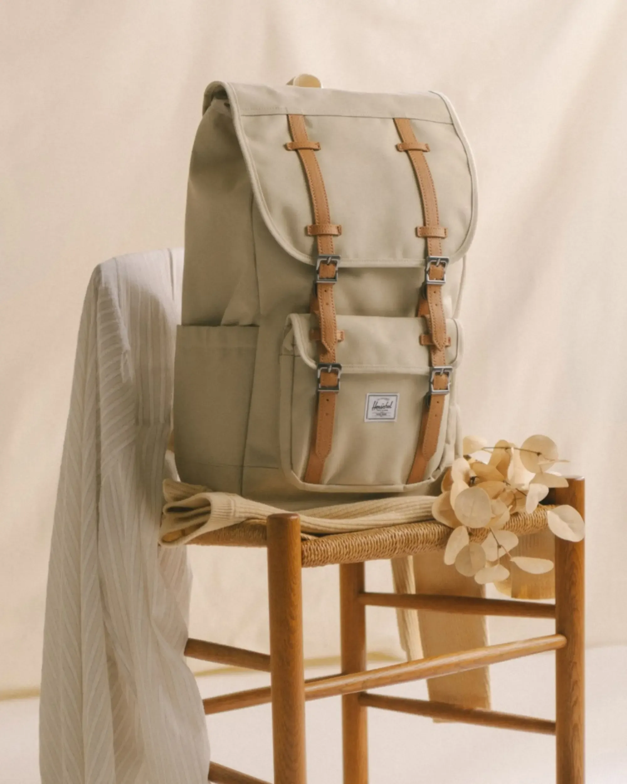 Herschel Little America Backpack - Image 2