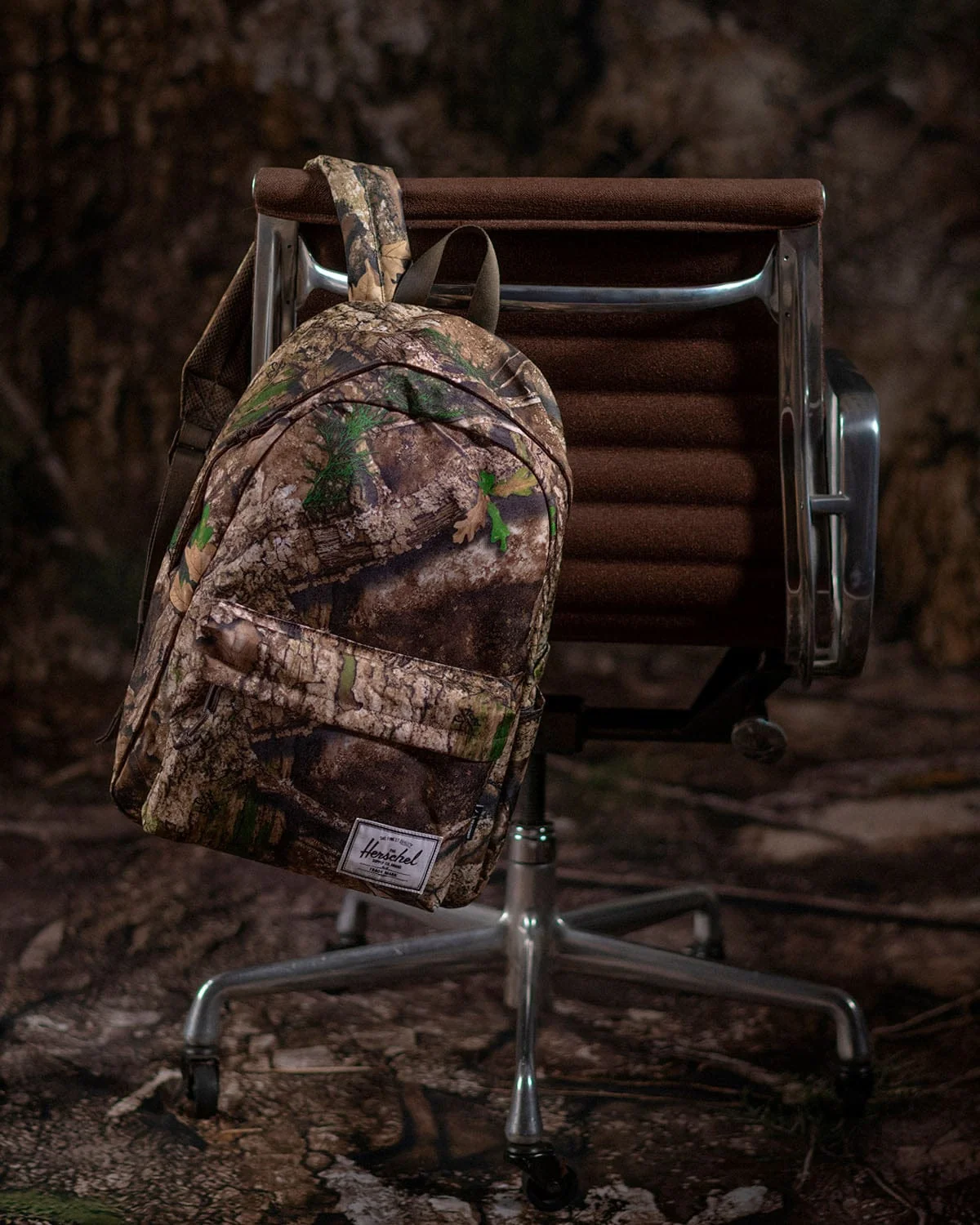 Realtree Herschel Classic Xl Backpack - Image 2