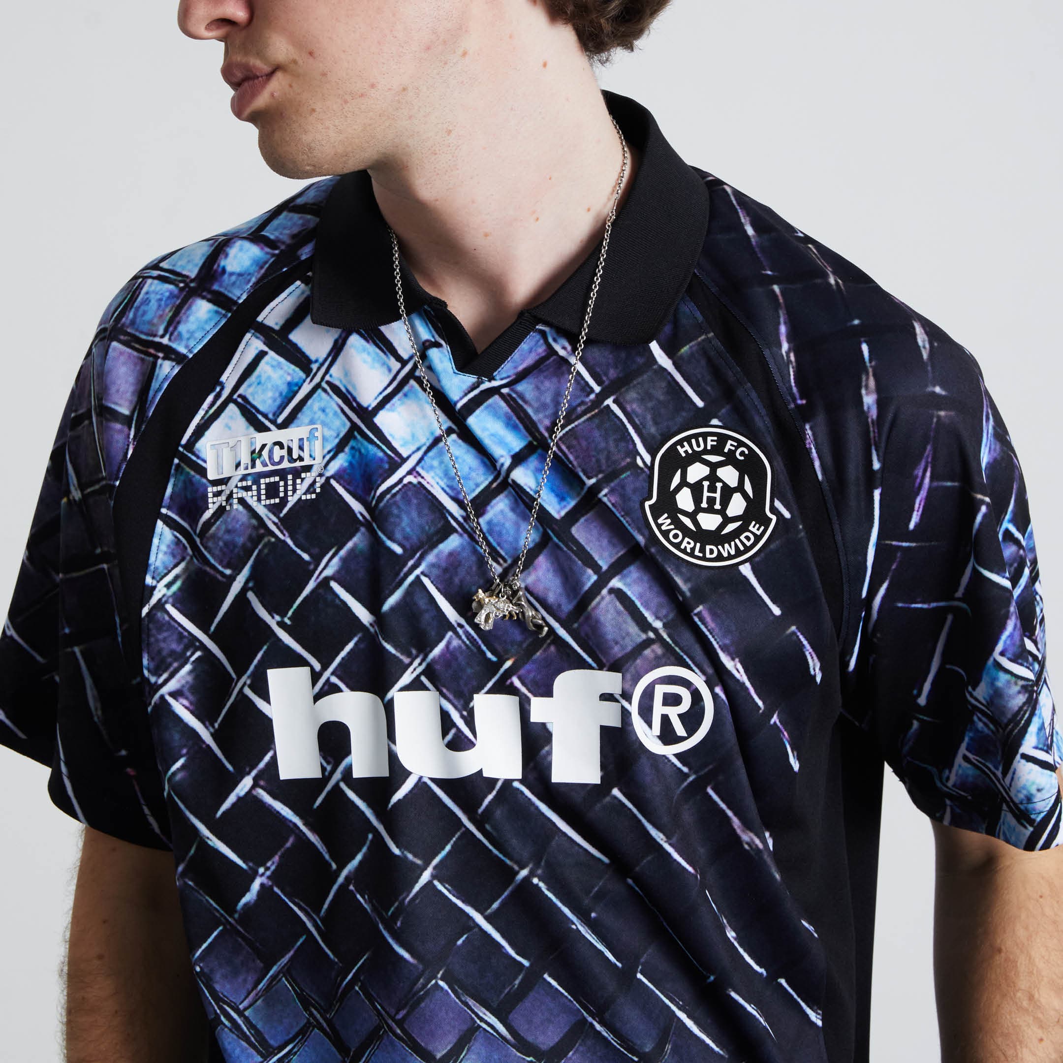 Diamond Plate Jersey - Image 9