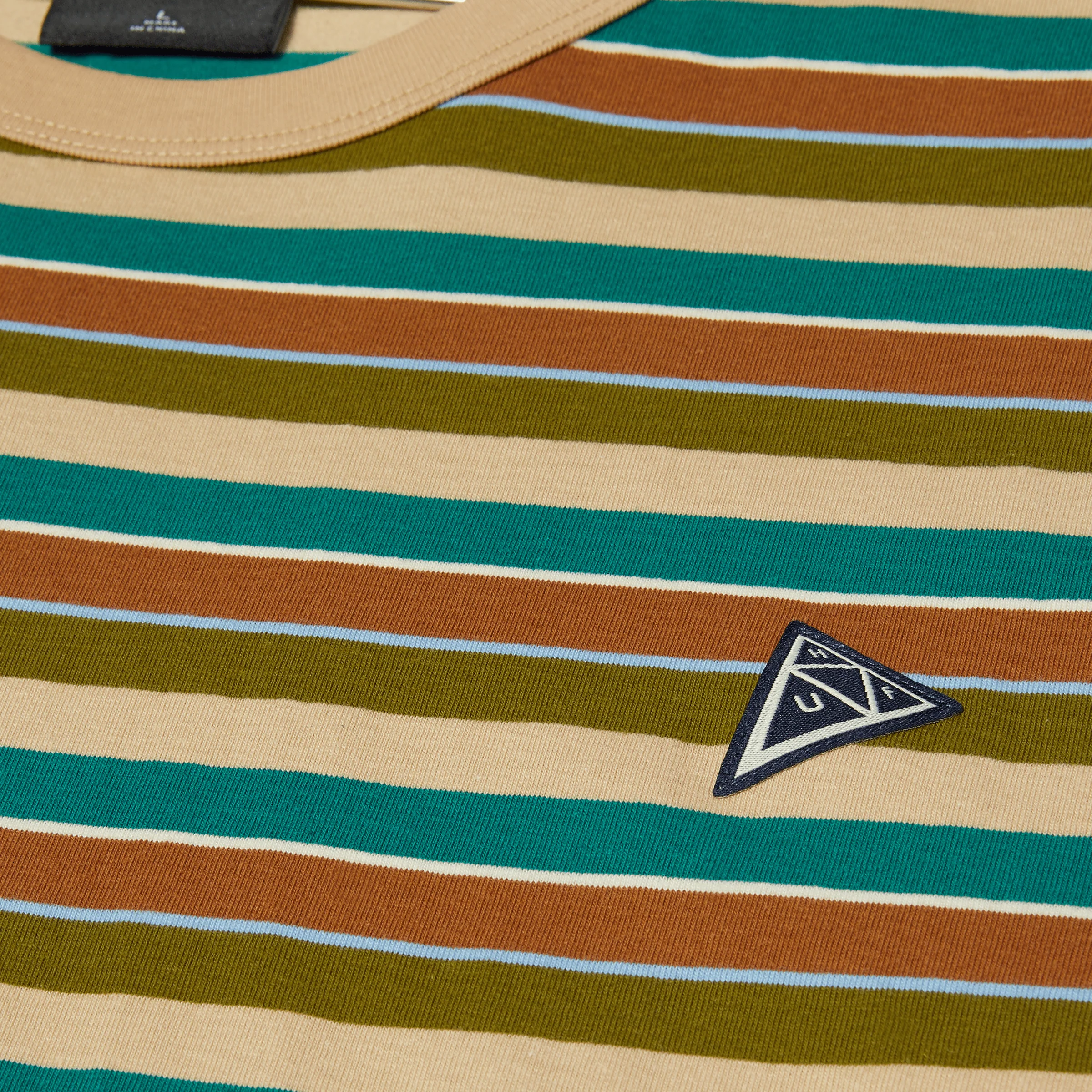 Triple Triangle S S Relaxed Knit - Image 4