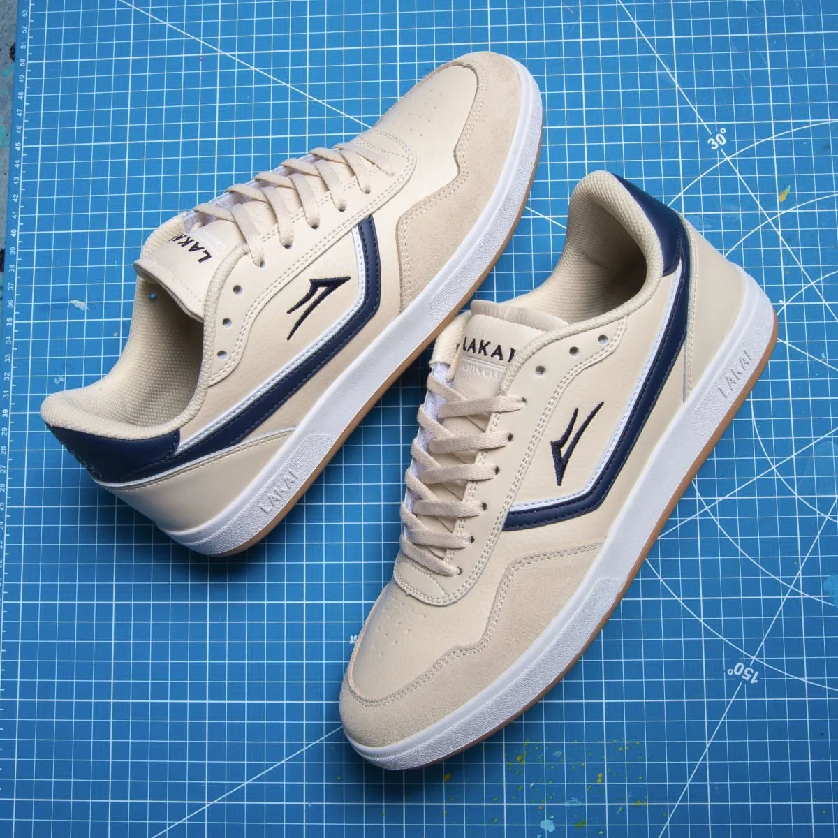 Terrace Cream/navy Suede - Image 4