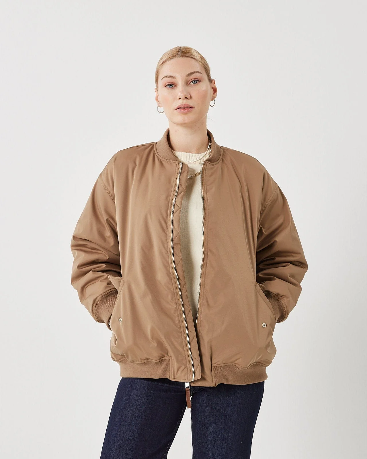 HENNIA 9889 - Image 2