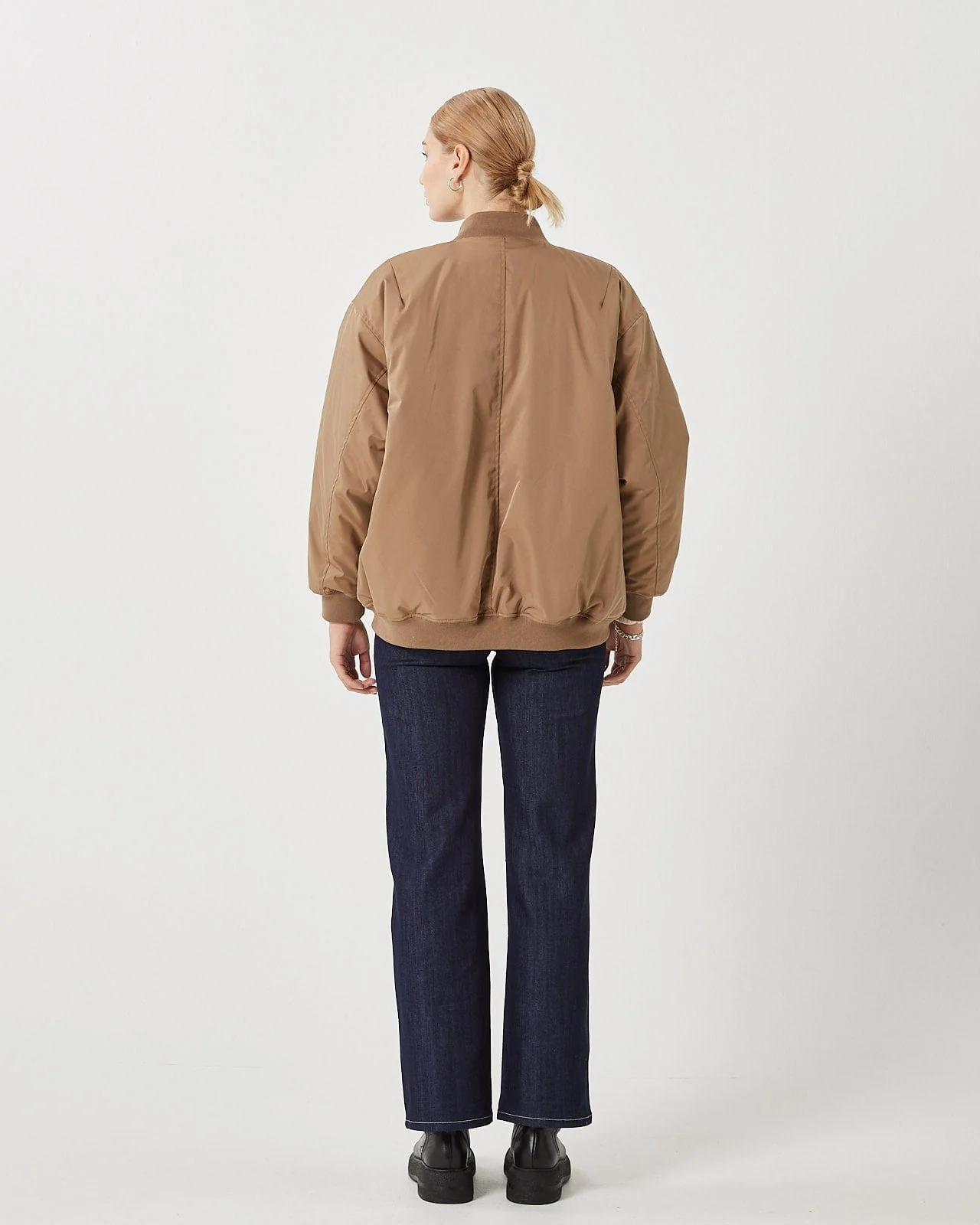 HENNIA 9889 - Image 5