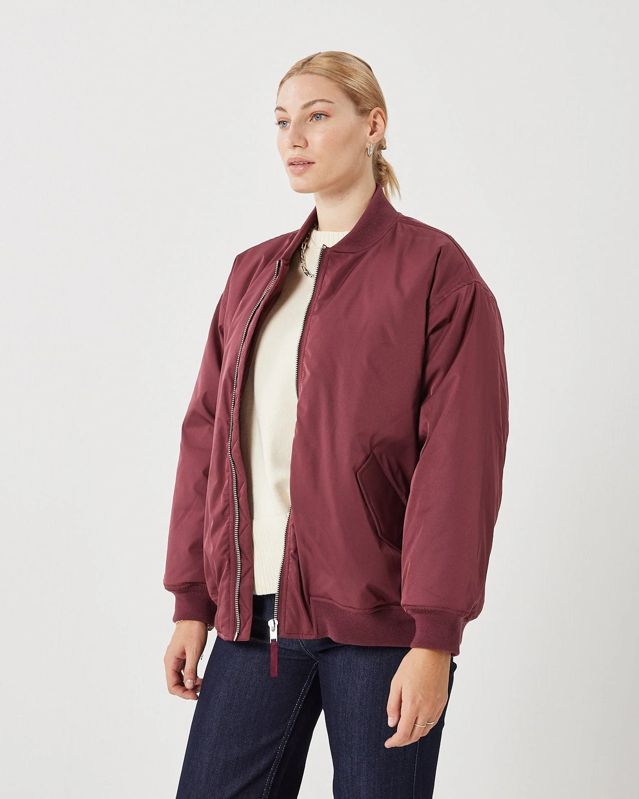 HENNIA 9889 - Image 2
