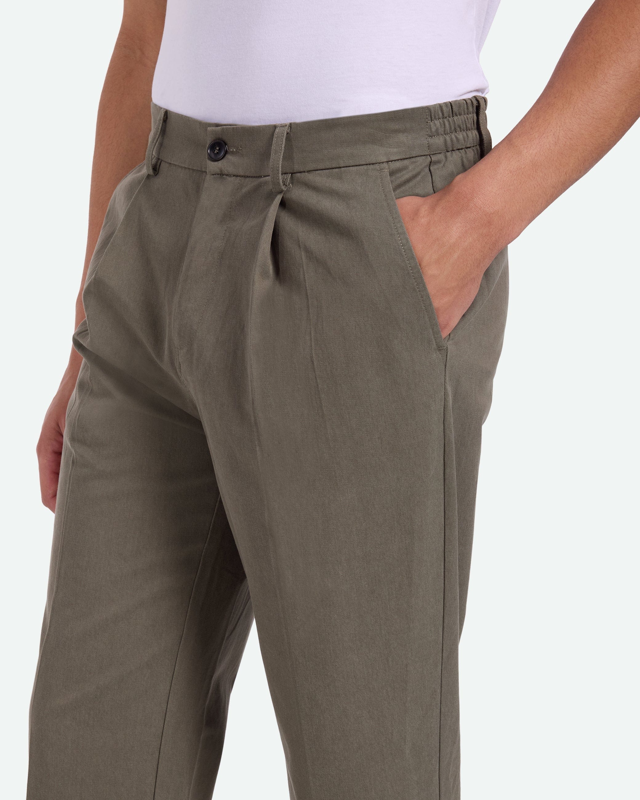 Tucker 3750 - Image 4