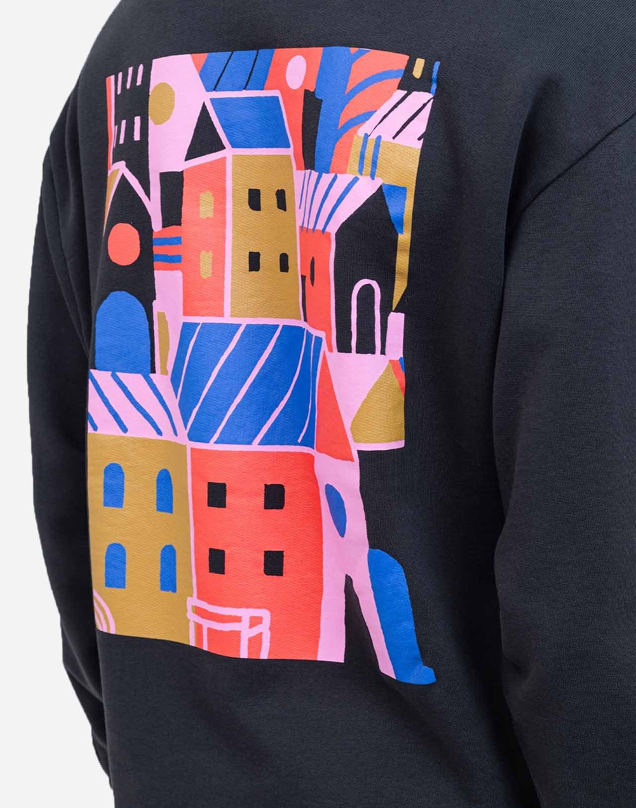 City - Image 4