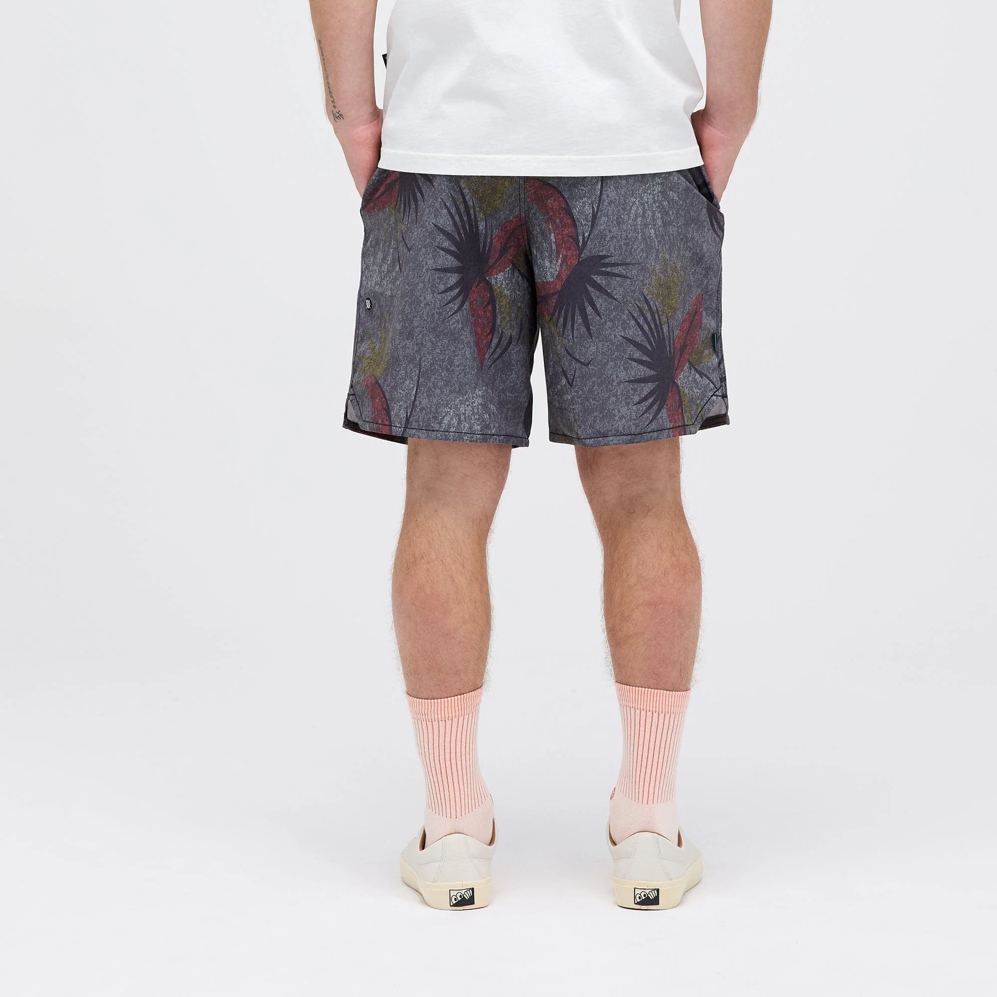 Complex Hybrid Short 7 In - Image 2