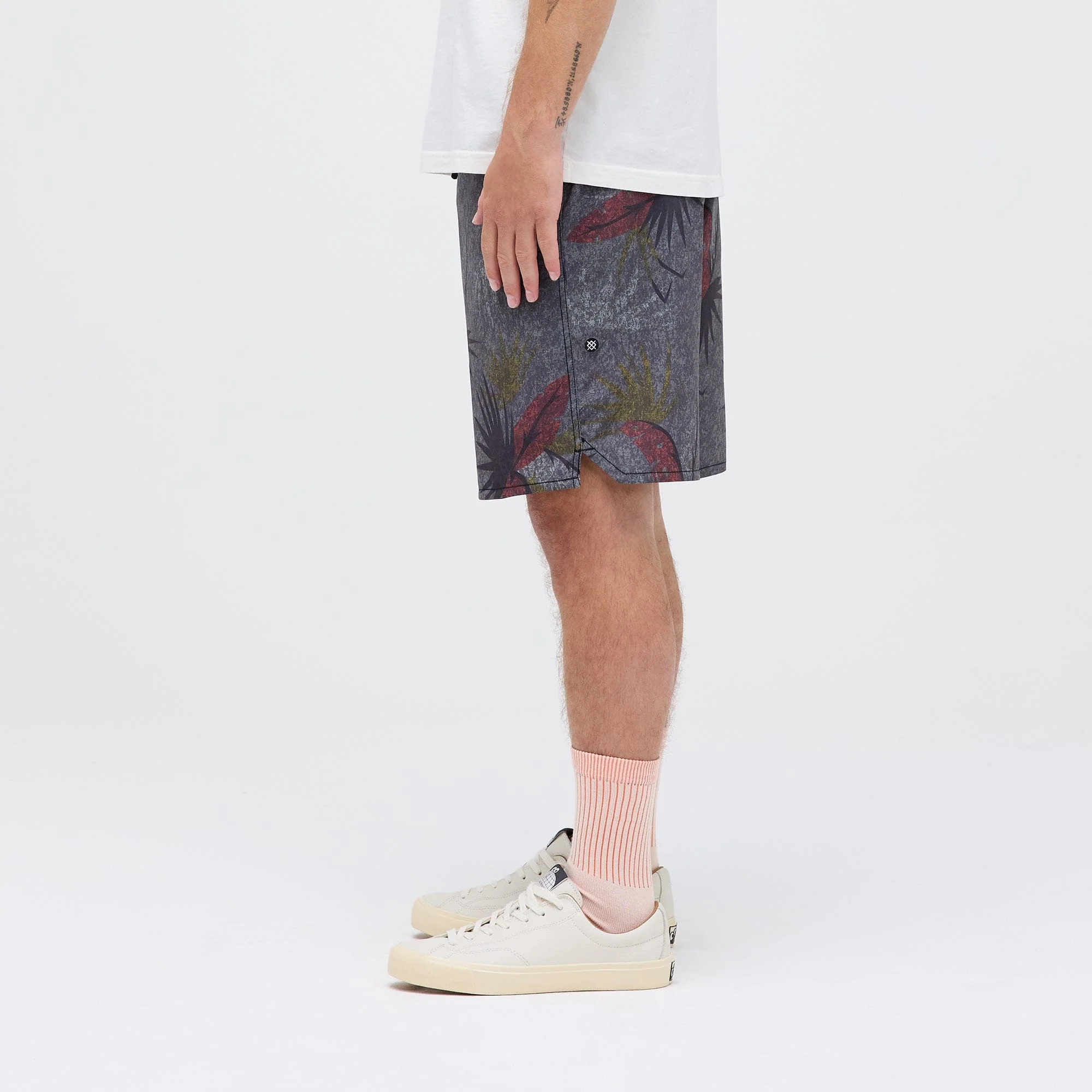 Complex Hybrid Short 7 In - Image 3