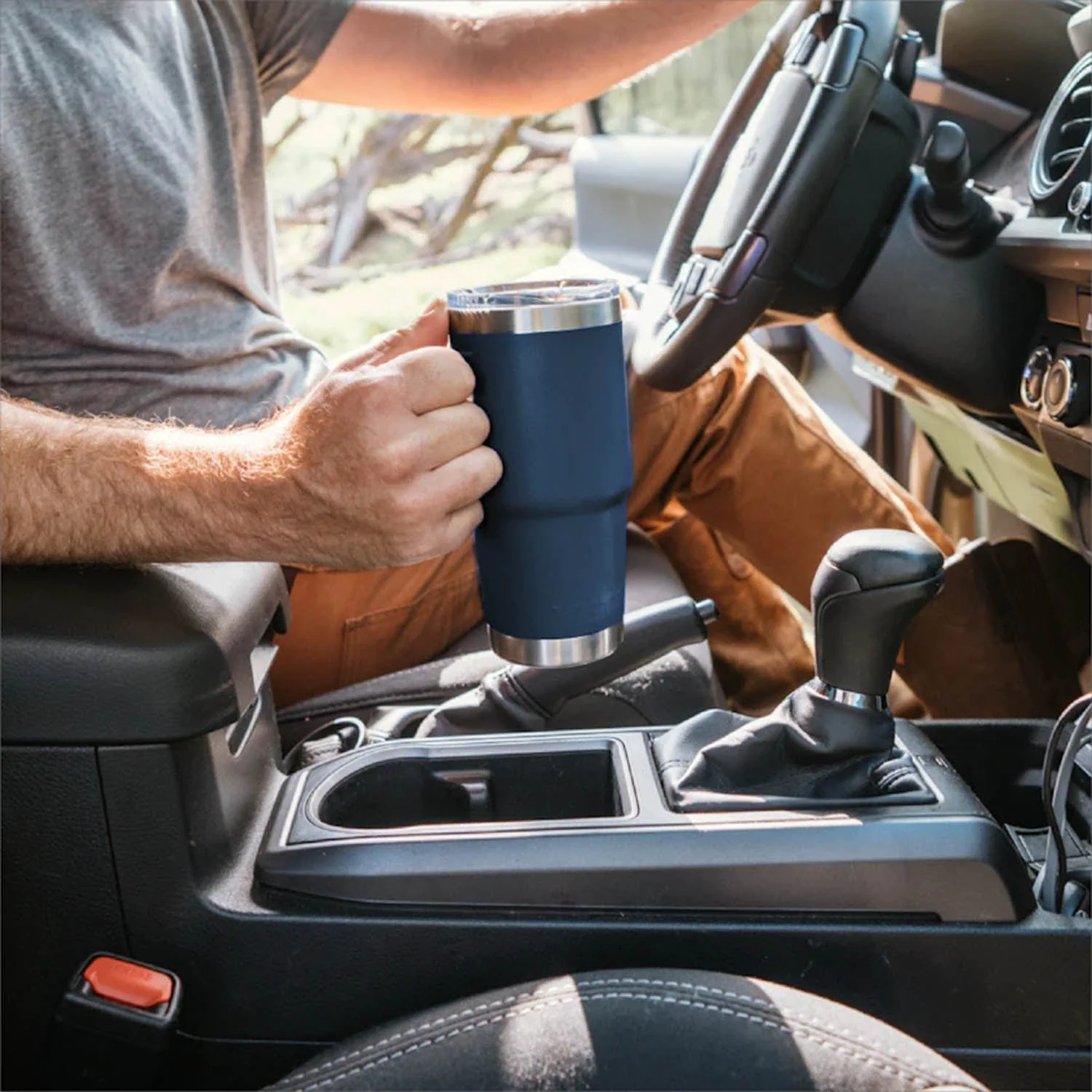 RAMBLER 20 OZ TRAVEL MUG - Image 6